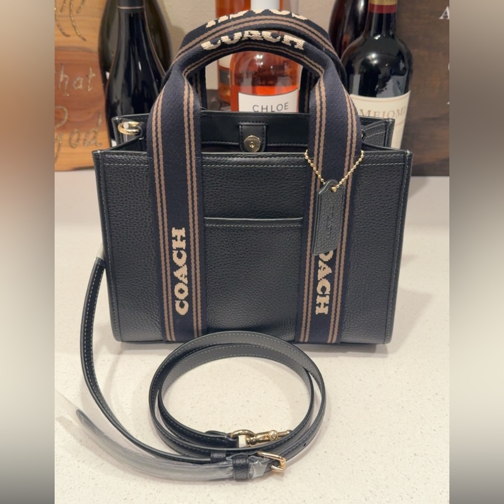 SOLD‼️‼️ Smith Tote 24 in Refined pebble leather - Picture 3 of 9